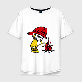 Мужская футболка хлопок Oversize с принтом Пожарник в Петрозаводске, 100% хлопок | свободный крой, круглый ворот, “спинка” длиннее передней части | каска | мальчик | мчс | огонь | писает | пожар | профессии | спасение | тушить