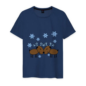 Мужская футболка хлопок с принтом Влюбленные олени в Петрозаводске, 100% хлопок | прямой крой, круглый вырез горловины, длина до линии бедер, слегка спущенное плечо. | Тематика изображения на принте: влюбленные олени | новый год | олени | снежинки