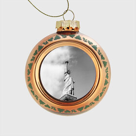 Стеклянный ёлочный шар с принтом Статуя Свободы в Петрозаводске, Стекло | Диаметр: 80 мм | америка | нью йорк | статуя свободы | сша | штаты