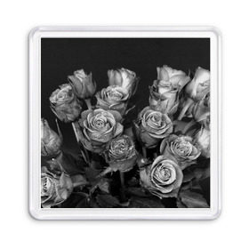 Магнит 55*55 с принтом Черно-белые розы в Петрозаводске, Пластик | Размер: 65*65 мм; Размер печати: 55*55 мм | букет | цветы