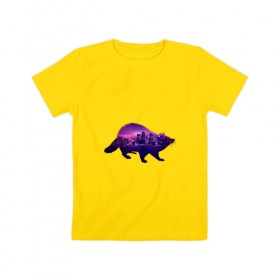 Детская футболка хлопок с принтом енот город в Петрозаводске, 100% хлопок | круглый вырез горловины, полуприлегающий силуэт, длина до линии бедер | вода | город | енот | залив | здания | огни | розовый | фиолетовый
