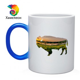 Кружка хамелеон с принтом бизон закат в Петрозаводске, керамика | меняет цвет при нагревании, емкость 330 мл | бизон | закат | залив | зелень | лето | луг | поле | солнце