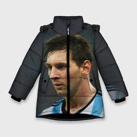 Зимняя куртка для девочек 3D с принтом Leo Messi в Петрозаводске, ткань верха — 100% полиэстер; подклад — 100% полиэстер, утеплитель — 100% полиэстер. | длина ниже бедра, удлиненная спинка, воротник стойка и отстегивающийся капюшон. Есть боковые карманы с листочкой на кнопках, утяжки по низу изделия и внутренний карман на молнии. 

Предусмотрены светоотражающий принт на спинке, радужный светоотражающий элемент на пуллере молнии и на резинке для утяжки. | fc barcelona | football | lionel messi | messi | аргентина | барса | лео месси | фк барселона | футбол