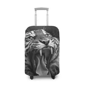 Чехол для чемодана 3D с принтом Тигр в Петрозаводске, 86% полиэфир, 14% спандекс | двустороннее нанесение принта, прорези для ручек и колес | animal | black   white | fangs | jaws | jungle | predator | teeth | tiger | wild | джунгли | дикий | животное | клыки | оскал | пасть | тигр | хищник | черно   белый
