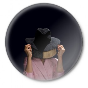 Значок с принтом Hat в Петрозаводске,  металл | круглая форма, металлическая застежка в виде булавки | Тематика изображения на принте: angel | pop | sia | ангел | поп | сиа