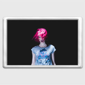 Магнит 45*70 с принтом девушка с розовыми волосами в Петрозаводске, Пластик | Размер: 78*52 мм; Размер печати: 70*45 | волосы | девушка | мода | парик | перья | розовый | стиль | череп | этника | этно