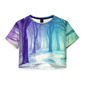 Женская футболка 3D укороченная с принтом Мрачный лес в Петрозаводске, 100% полиэстер | круглая горловина, длина футболки до линии талии, рукава с отворотами | вечер | деревья | загадочный | зеленый | земля | зима | лес | необычный | природа | свет | свечение | сибирь | снег | тайга | фиолетовый | яркий