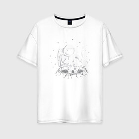Женская футболка хлопок Oversize с принтом Как Согреться на Луне в Петрозаводске, 100% хлопок | свободный крой, круглый ворот, спущенный рукав, длина до линии бедер
 | астронавт | вселенная | звезды | космонавт | космос | луна | планета | простуда | юмор
