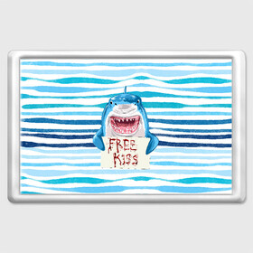 Магнит 45*70 с принтом Free Kiss в Петрозаводске, Пластик | Размер: 78*52 мм; Размер печати: 70*45 | free kiss | акула | бесплатные поцелуи | вода | кровь | море | объявление | острые зубы | поцелуй | рыба | табличка | хищник