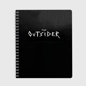 Тетрадь с принтом The Outsider в Петрозаводске, 100% бумага | 48 листов, плотность листов — 60 г/м2, плотность картонной обложки — 250 г/м2. Листы скреплены сбоку удобной пружинной спиралью. Уголки страниц и обложки скругленные. Цвет линий — светло-серый
 | king | outsider | stephen | stephen king | кинг | книга | роман | сериал | стивен | стивен кинг | чужак