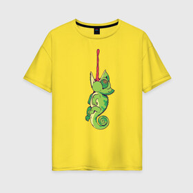 Женская футболка хлопок Oversize с принтом Хамелеон в Петрозаводске, 100% хлопок | свободный крой, круглый ворот, спущенный рукав, длина до линии бедер
 | animal | art | chameleon | cosplay | funny | green | lizard | reptile | tongue | арт | висит | глаза | длинный | животное | завис | зверь | зеленый | косплей | ловит | маскировка | меняет окраc | окраска | прикол | прилип | ручной 