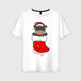 Женская футболка хлопок Oversize с принтом Бык в новогоднем носке в Петрозаводске, 100% хлопок | свободный крой, круглый ворот, спущенный рукав, длина до линии бедер
 | 