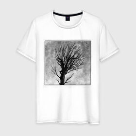 Мужская футболка хлопок с принтом Дом на дереве в Петрозаводске, 100% хлопок | прямой крой, круглый вырез горловины, длина до линии бедер, слегка спущенное плечо. | ветки | графика | дерево | дом | жуткий | мрачный | небо | одиночество | пасмурно | пустота
