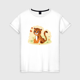 Женская футболка хлопок с принтом Тигренок и бабочки в Петрозаводске, 100% хлопок | прямой крой, круглый вырез горловины, длина до линии бедер, слегка спущенное плечо | 2022 | animal | cat | lion | tiger | год тигра | животные | зверь | зубы | кот | кошка | лев | охотник | полосатый | природа | тигр | тигренок | тигрица | хищник